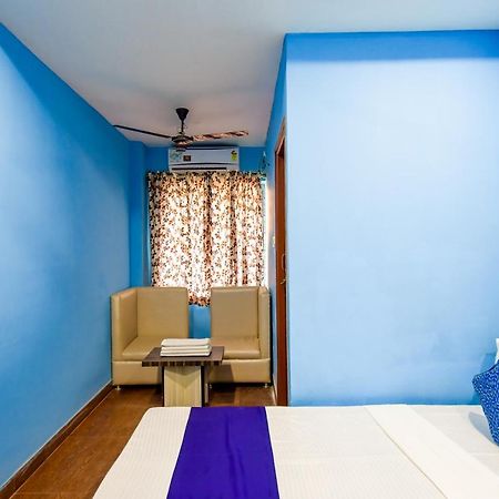 Hotel Blue Abedin Kalküta Dış mekan fotoğraf