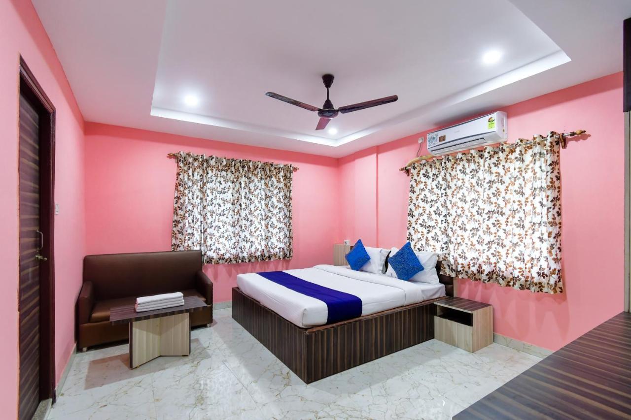 Hotel Blue Abedin Kalküta Dış mekan fotoğraf