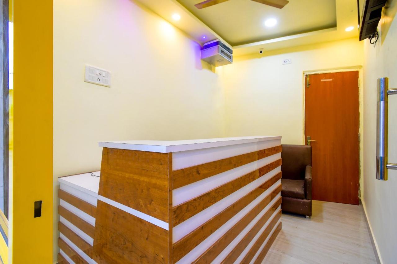 Hotel Blue Abedin Kalküta Dış mekan fotoğraf
