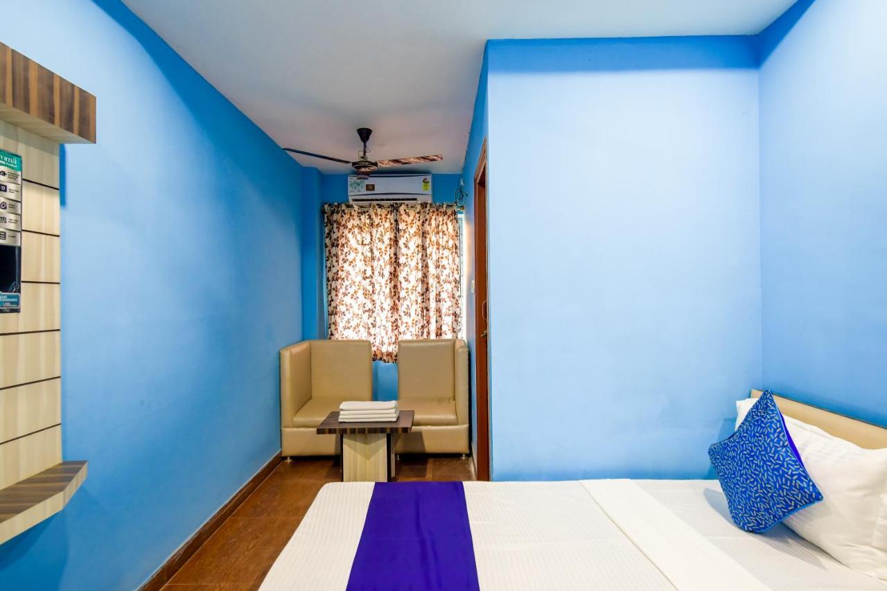 Hotel Blue Abedin Kalküta Dış mekan fotoğraf