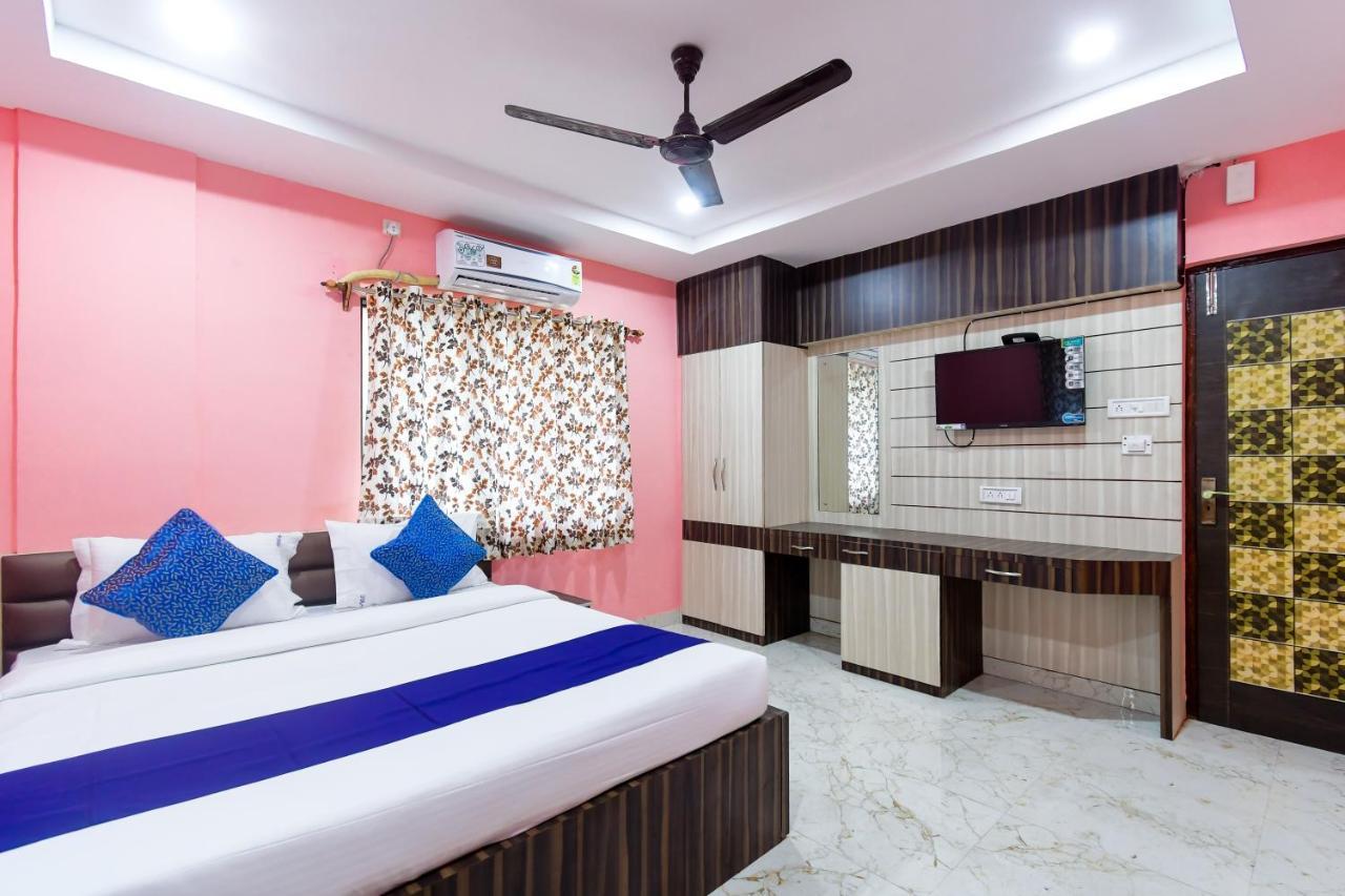 Hotel Blue Abedin Kalküta Dış mekan fotoğraf