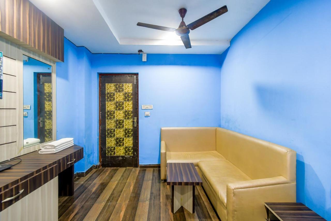Hotel Blue Abedin Kalküta Dış mekan fotoğraf