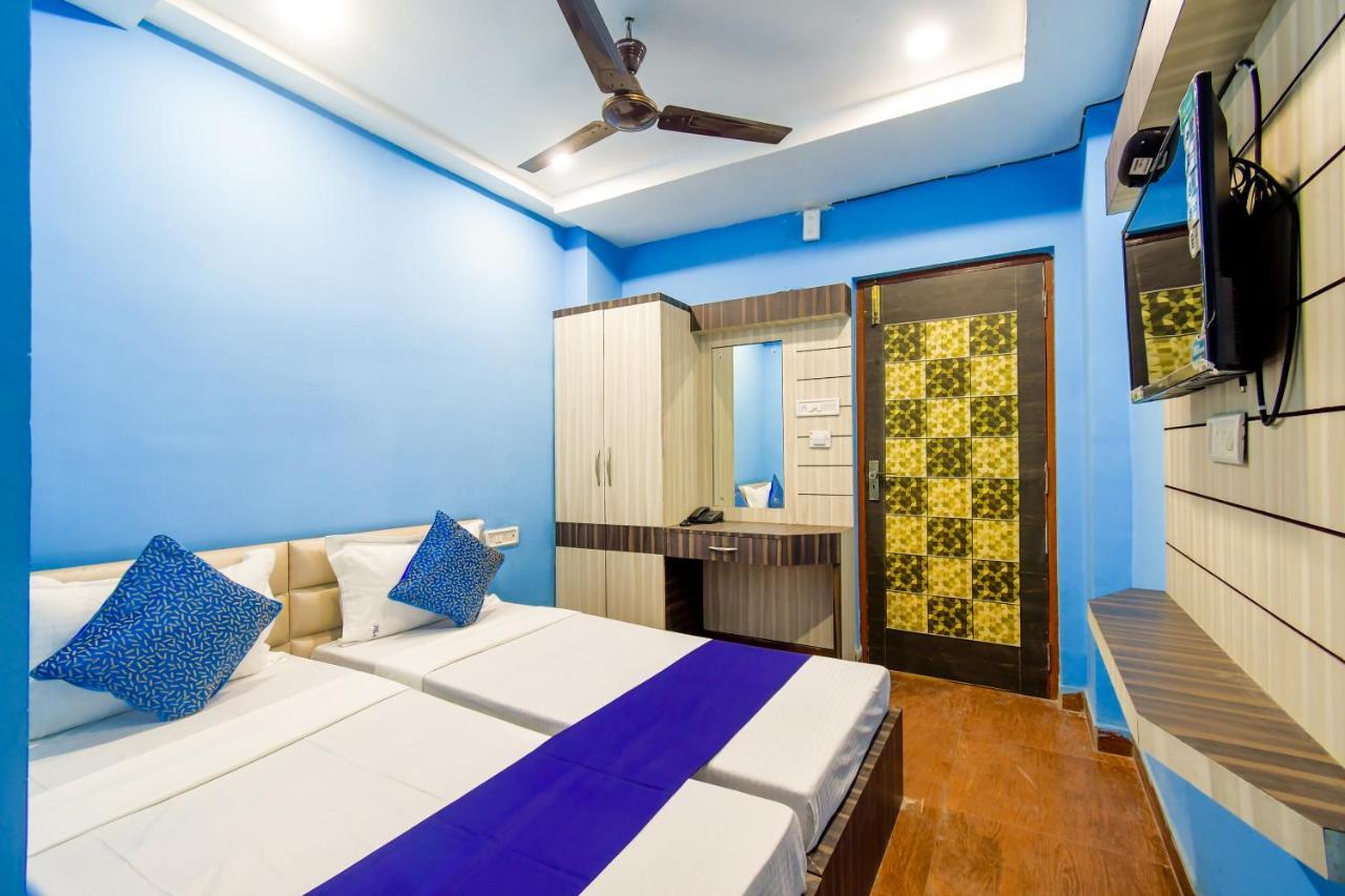 Hotel Blue Abedin Kalküta Dış mekan fotoğraf